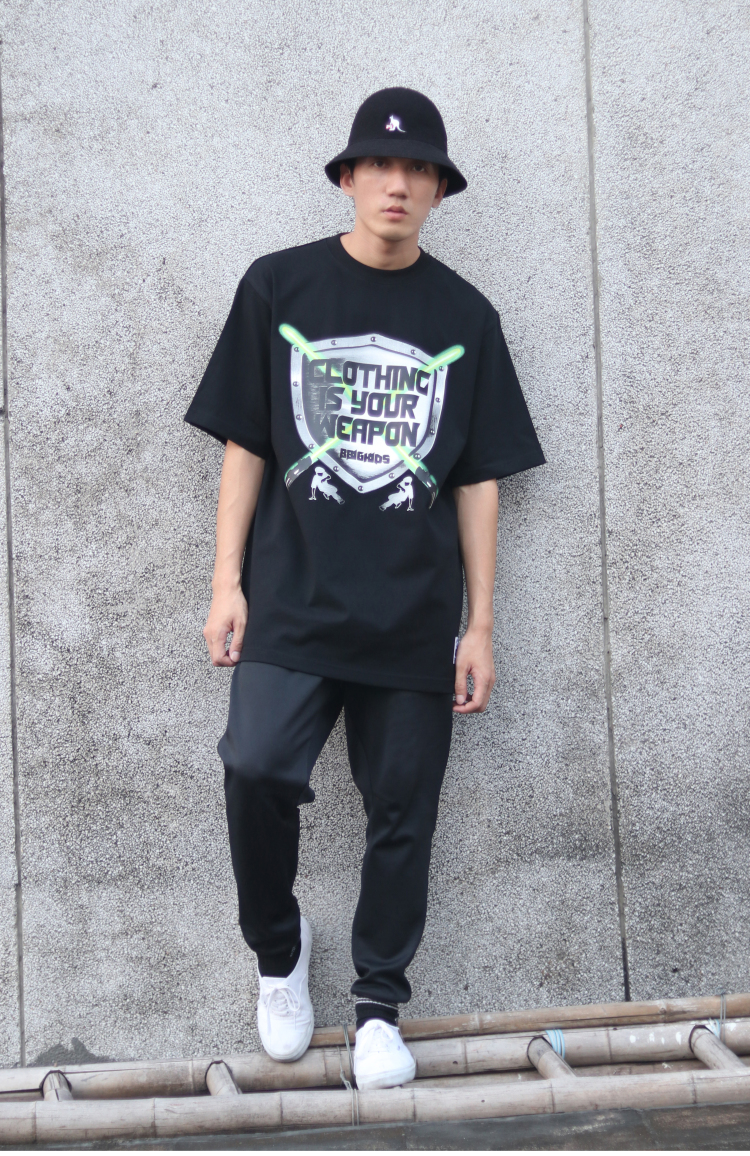 潮男宽松hiphop街舞运动价格质量 哪个牌子比较好