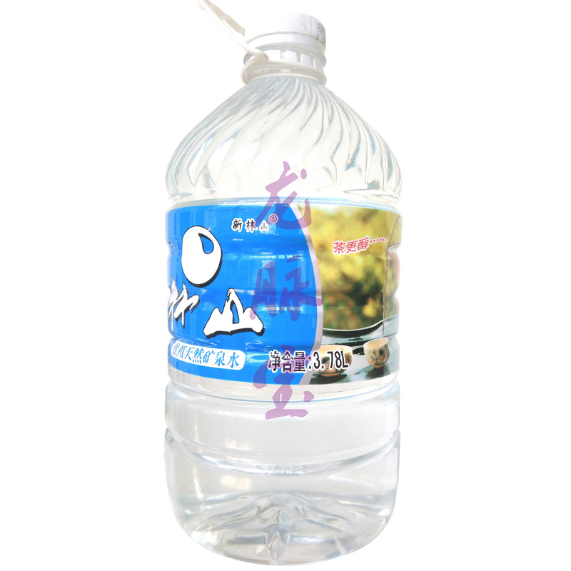 云南大理苍山优质弱碱大理矿泉2箱350ml*20瓶天然银箔