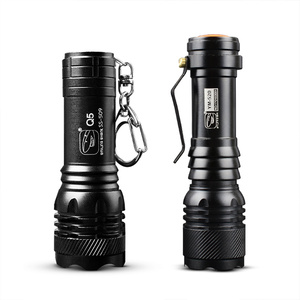 微笑鲨强光手电筒