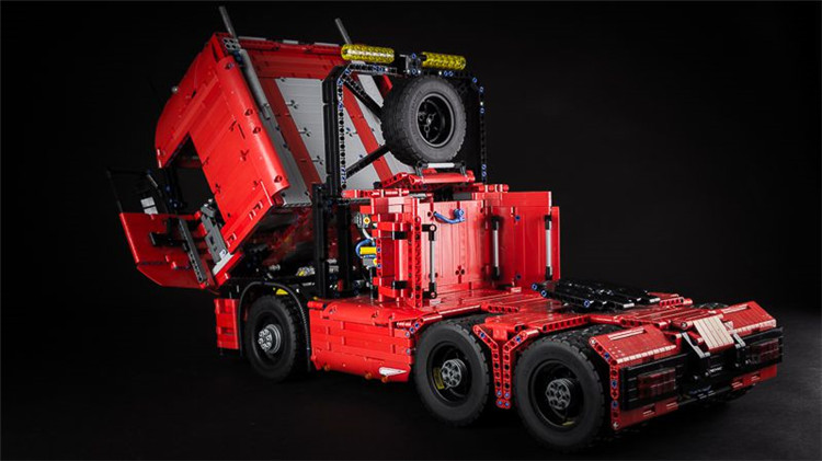 lego tractor truck 乐高moc神作 巨型红拖车头【收藏