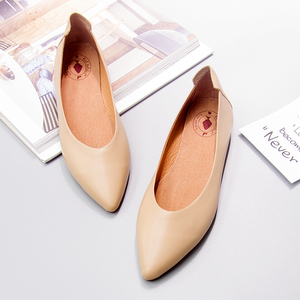 平底真皮尖头浅口鞋