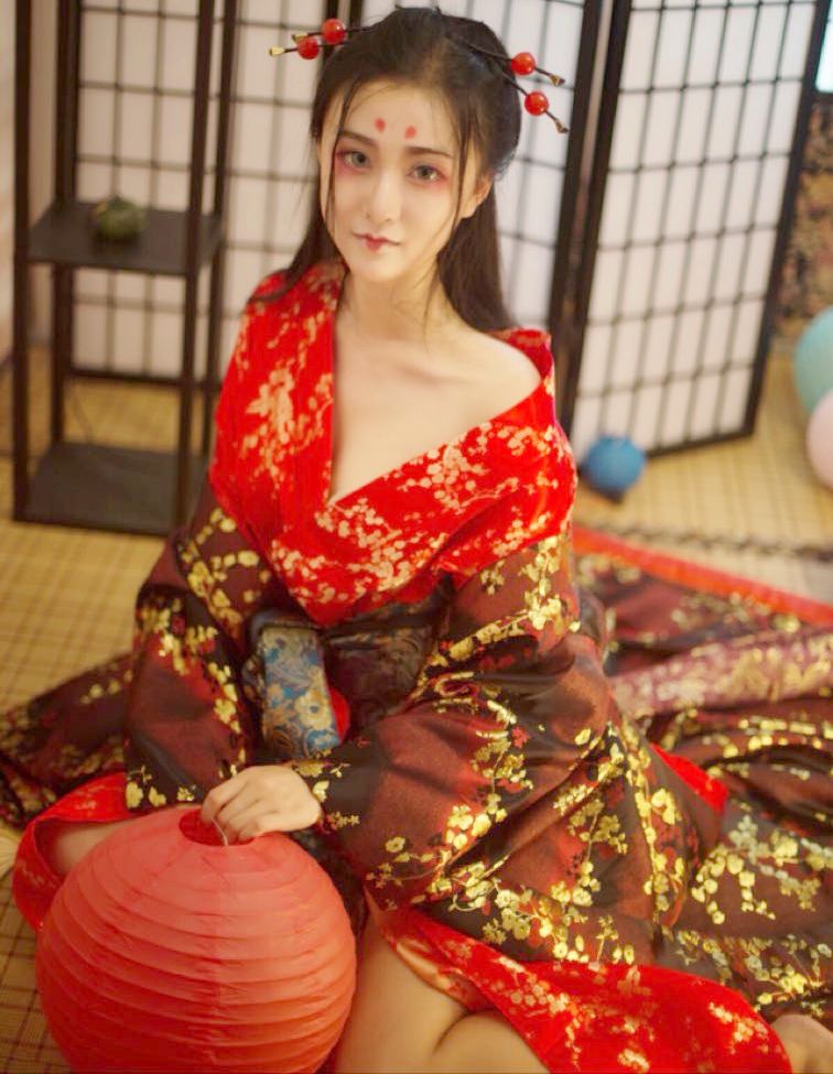 查看淘宝实物真人拍摄日本文艺复古振袖和服女装可定做花降楼花魁特价