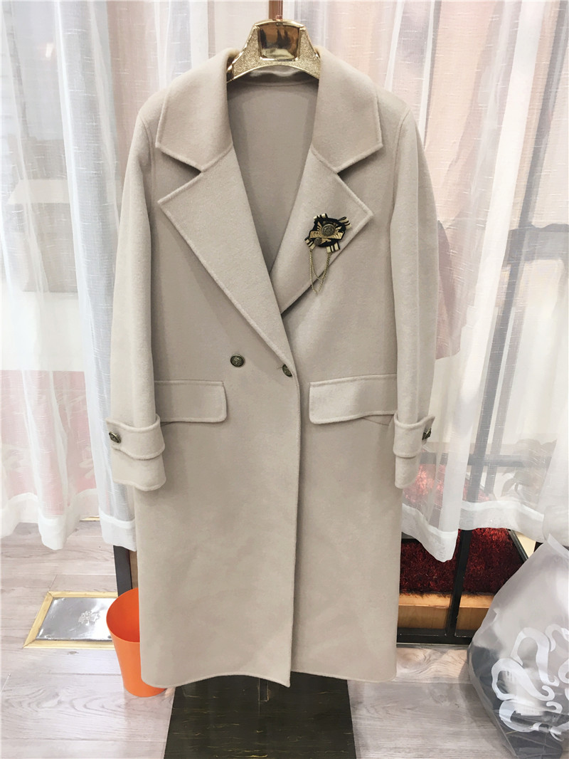 专柜正品 名z冬装真毛胸针简约宽松廊茧型中长款羊毛呢大衣外套