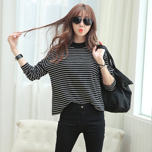 黑白条纹半高领打底衫