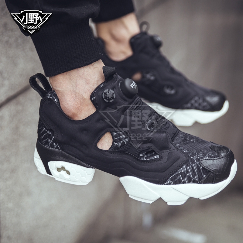 「小野1222」 reebok pump fury 充气跑鞋 经典黑白 反光 aq9079