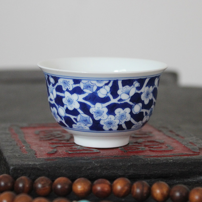 百弘茶器 景德镇茶具手绘青花瓷梅花品茗杯 纯手工拉坯陶瓷品茶杯