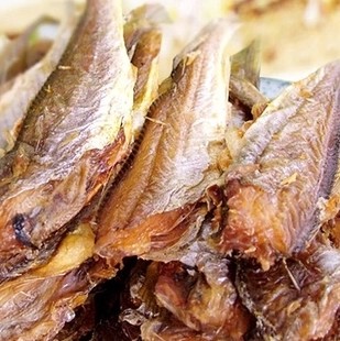 香烤小香鱼 香酥小黄鱼 去头去即食黄花鱼干