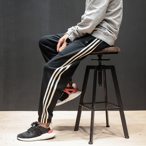 三道杠男女情侣运动裤