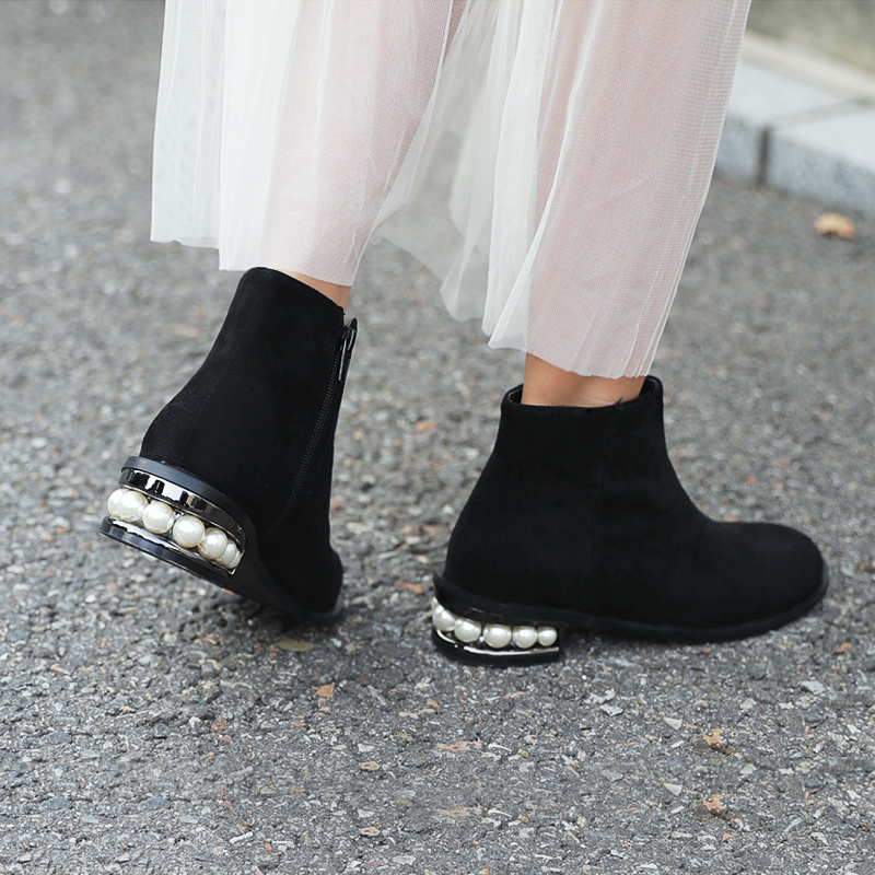 正品[靴子 踏视频]高跟靴子踩踏视频评测 美女穿