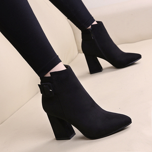 复古英伦风尖头高跟马丁靴