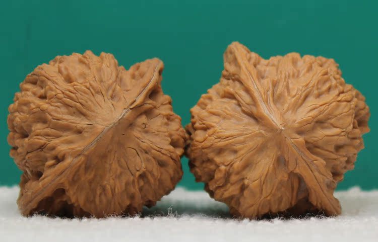 13年崔凯公子帽40mm(古把文玩麻核桃全品特价批发)精品