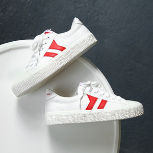 百搭系带休闲小白鞋