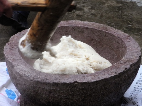 贵州特产 农家手打纯糯米糍粑 糯米粑 买2包邮500g 送豆面