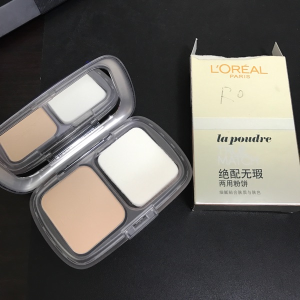 包邮正品欧莱雅粉饼 绝配无瑕两用粉饼spf15细腻贴合遮瑕定妆控油