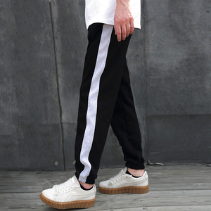 青年街舞条纹运动裤