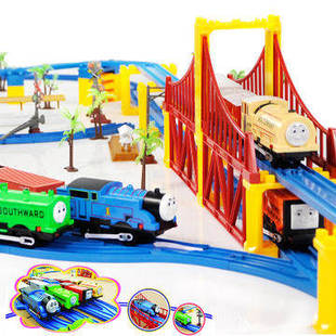 儿童托马斯音乐电动火车轨道车 托马斯小火车头轨道套装玩具