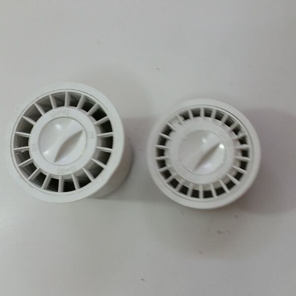 热销水管管材 PVC管排水管pvc管塑料地漏配件