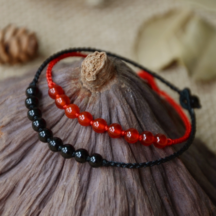 纯手编细红黑绳珠四股编手绳店主玛瑙_手链_