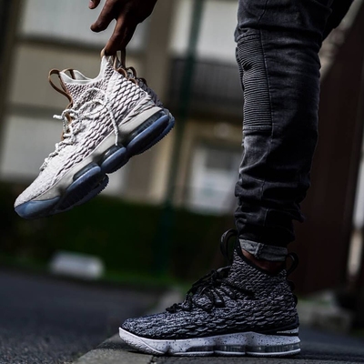 四川 眉山耐克 Nike Lebron 15 LBJ15 詹姆斯1