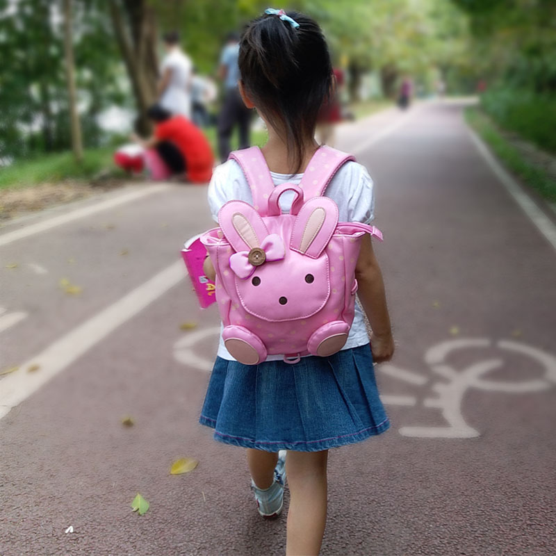 正品[书包里的故事初中作文]书包的故事初中作