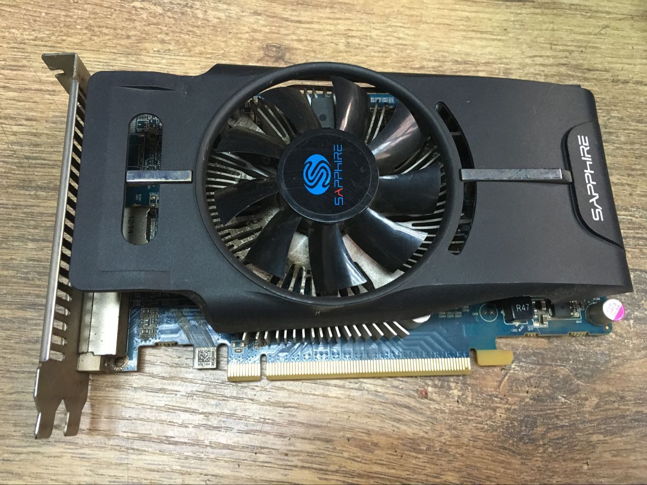 蓝宝石hd6770 512m ddr5显卡 秒gts450 gtx650 拼gtx750ti