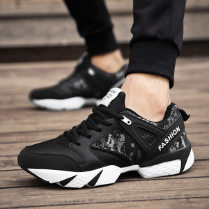 青年网面透气跑步鞋