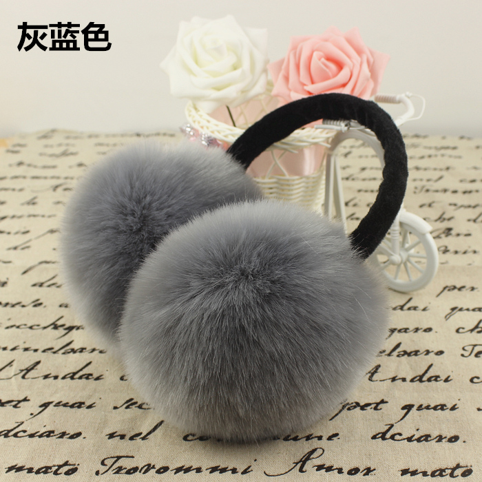 正品[耳朵戴耳钉过敏]小耳朵戴耳钉的图片评测