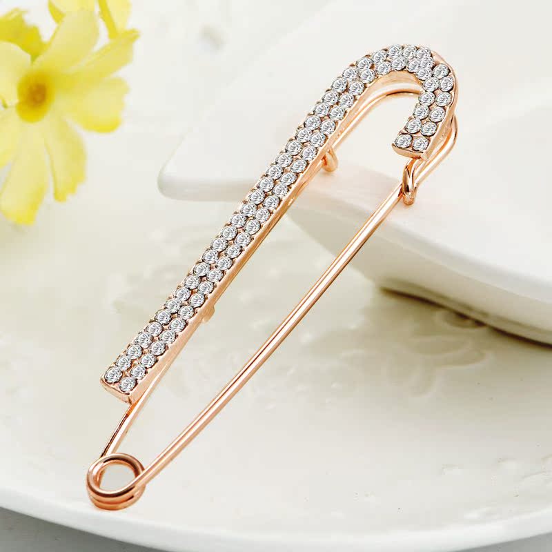 正品[毛衣胸针高档]毛衣胸针的戴法评测 珍珠胸