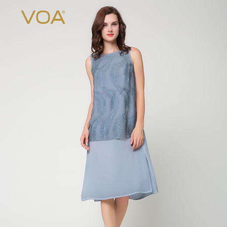 VOA 月光石灰色无袖圆领拱针刺绣网纱套衫假两件真丝连衣裙VA8715商品大图