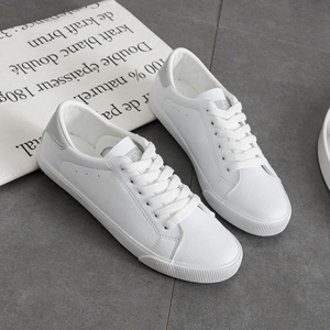 夏秋季街拍小白鞋女