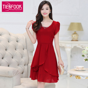 【女大红色连衣裙】最新淘宝网女大红色连衣裙