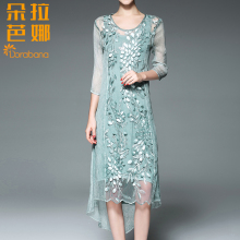 朵拉芭娜真丝连衣裙女春2017新款气质名媛圆领花瓣性感不规则长裙图片