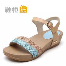 1115303203 舒适扣带女凉鞋 柜正品 达芙妮旗下鞋