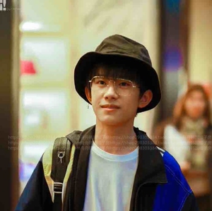 易烊千玺同款渔夫帽