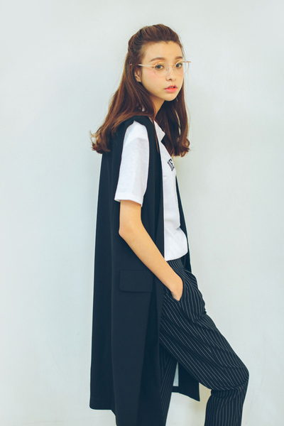 热销<em>女马夹</em> <em>2015</em>夏季<em>新款</em> 西装 <em>马甲</em> 纯色无袖