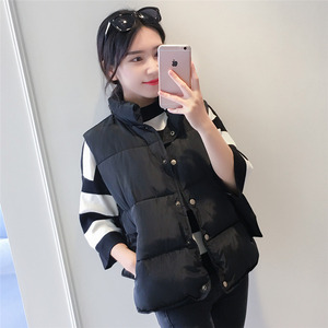 黑色短款羽绒棉背心