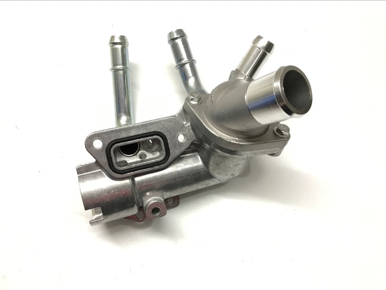 新君越 新君威 新gl8s 陆尊 迈锐宝2.0/2.4节温器总成