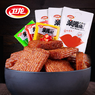 卫龙食品旗舰店亲嘴烧1盒26克x50条=100包辣片辣条休闲小吃零食