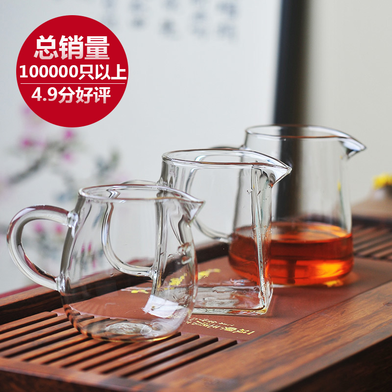 传统茶具可以换掉啦，今年流行的是玻璃茶具，美观大方又实惠