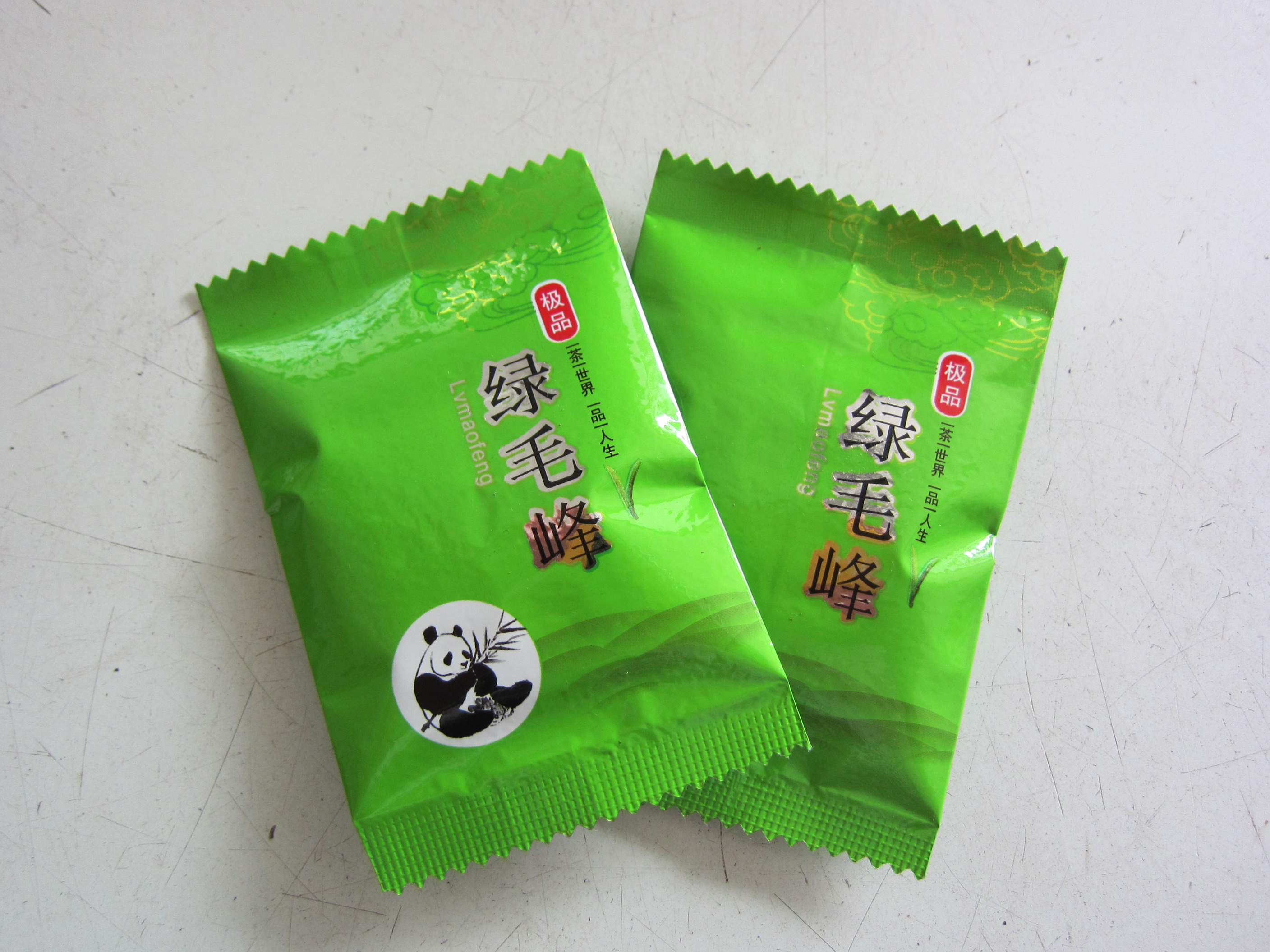 2016年新茶 特级绿毛峰茶叶四川峨眉山特产绿茶4克袋125袋包邮