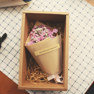 满天星勿忘我干花礼盒