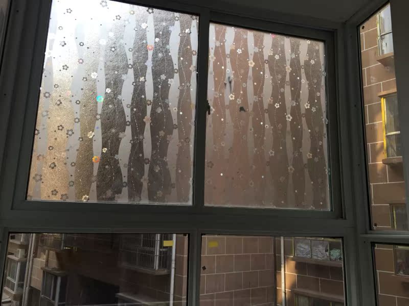 无胶静电贴膜-48隐私玻璃膜窗户贴纸防晒隔热樱花飞雨