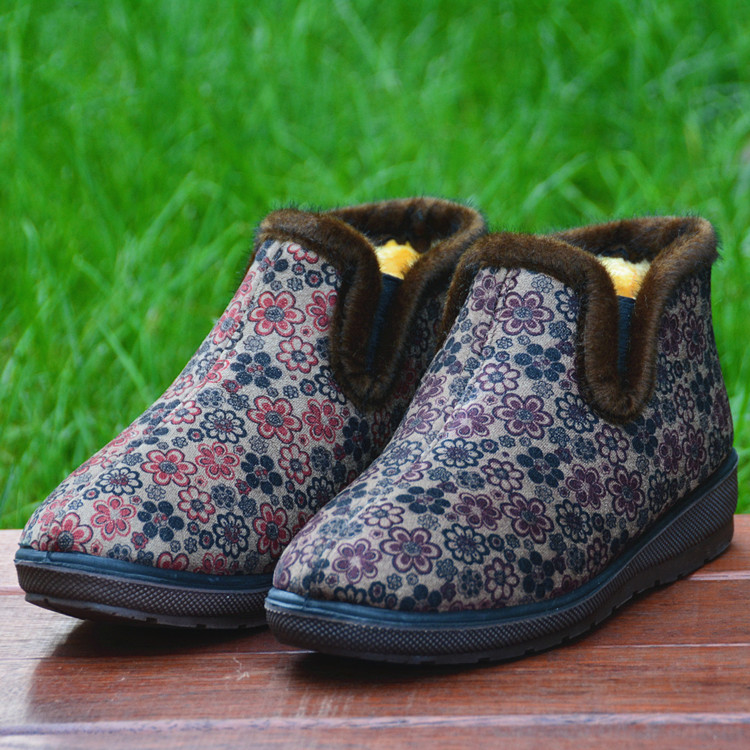 冬季新款老北京布鞋女士棉鞋防滑保暖软底碎花中老年妈妈女棉鞋