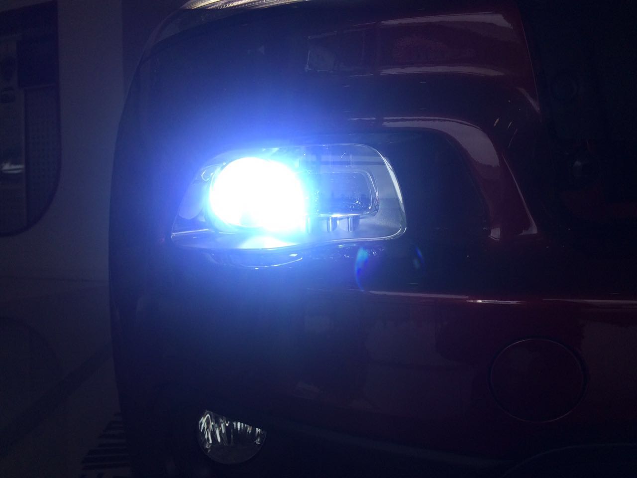 雪莱特正品led汽车大灯jeep自由光专用9012型号远近一体汽车灯