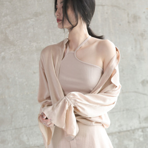 斜肩挂脖两穿背心