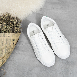 加绒加厚蝴蝶小白鞋