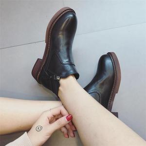 加绒复古拉链短靴