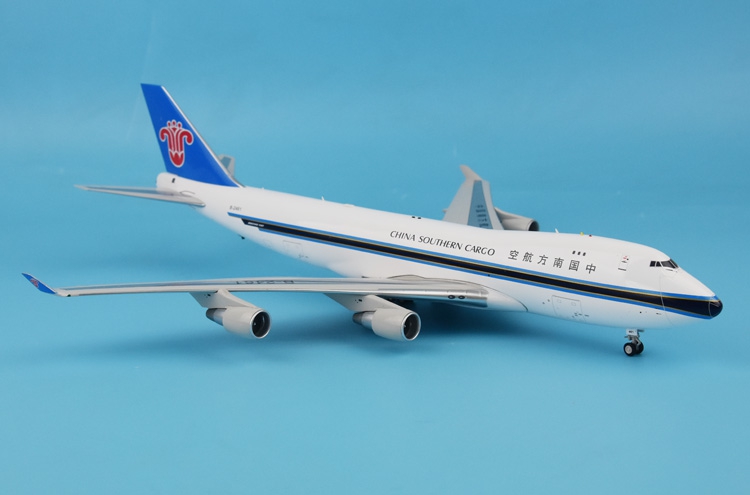 新品特价:inflight if744cz2461 中国南方航空 b747-400f 1:200