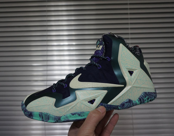 热销男高帮鞋 詹姆斯11代篮球鞋 男女鞋 高帮N