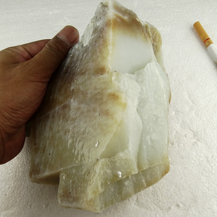 新疆正宗和田玉且末糖白玉鲤鱼年年有余精致挂件
